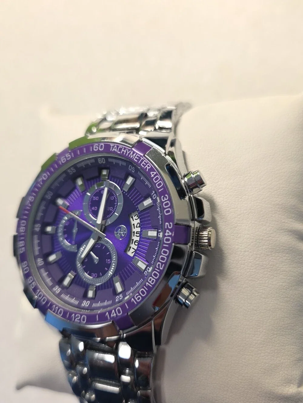 314. Men's Silver 45mm Quartz Watch With Purple Face And Bezel